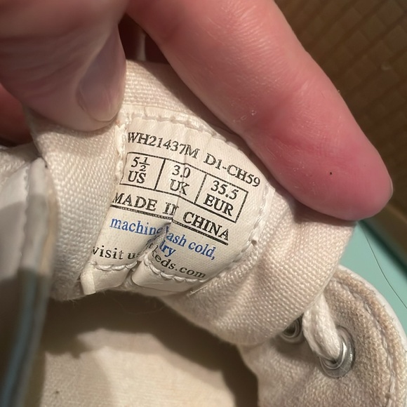 Kid sneakers - Picture 4 of 5